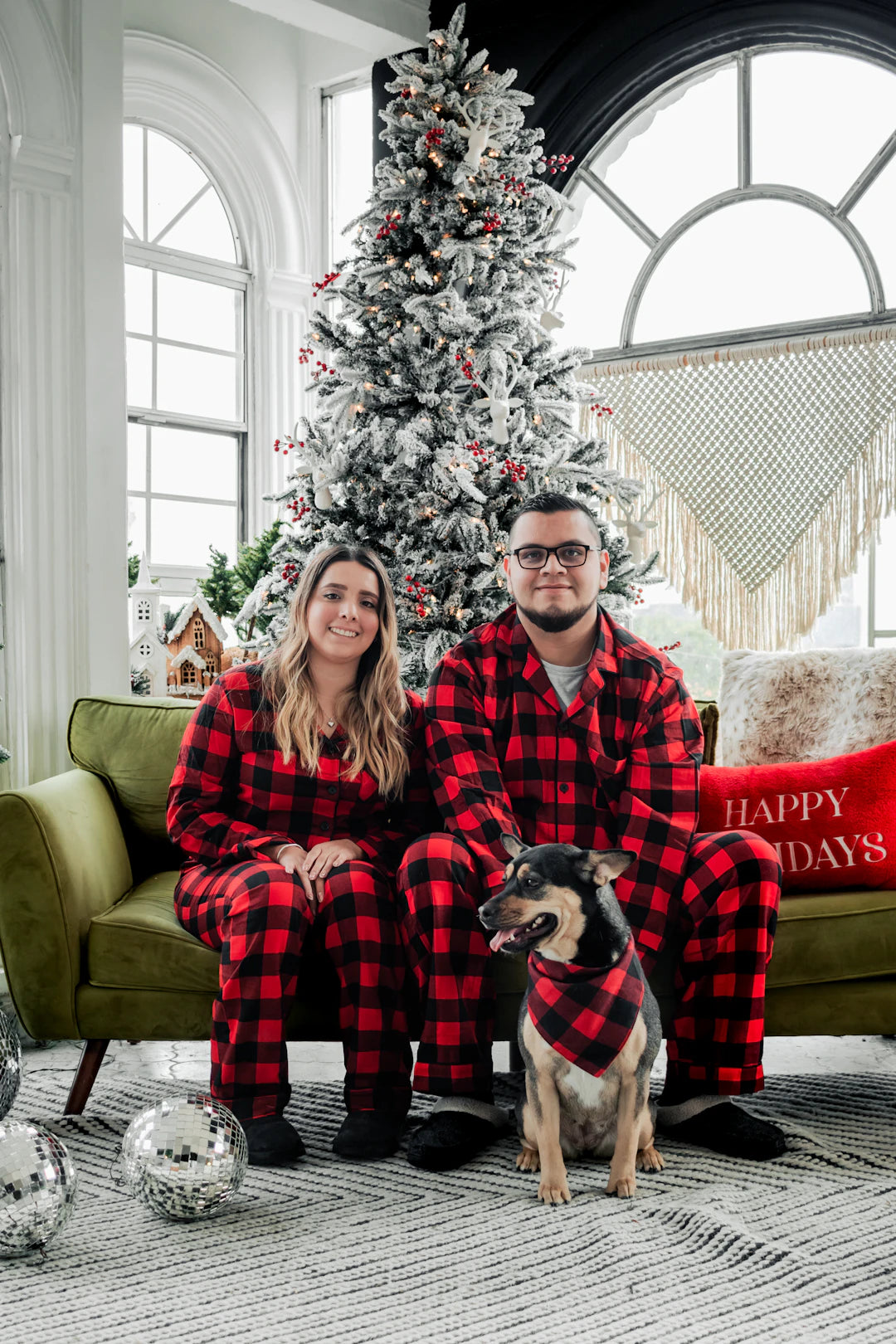 Comfortable Holiday Apparel Embrace the Festive Spirit